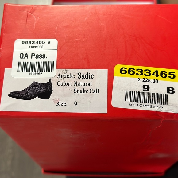 Wishbone leather western style ankle shoes - Picture 7 of 7